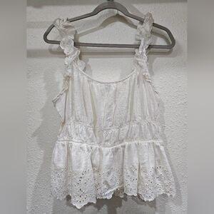 Old Navy - white lace tank - size large